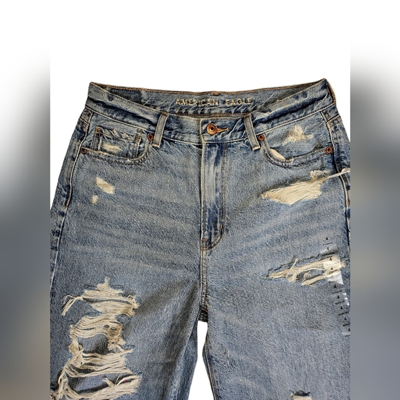 American Eagle ripped distressed relaxed mom jeans regular size 4 - Picture 4 of 8